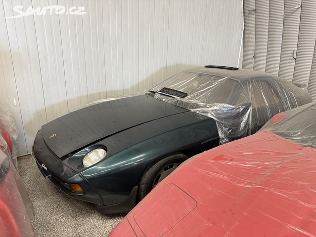 Porsche 928